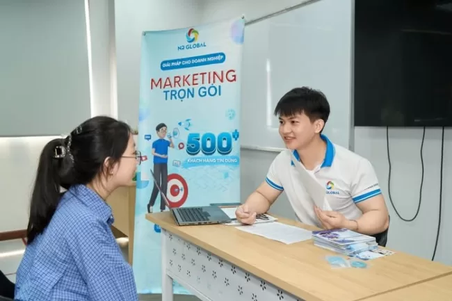website tạo khách hàng